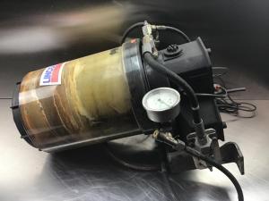 Liebherr Fettbehälter